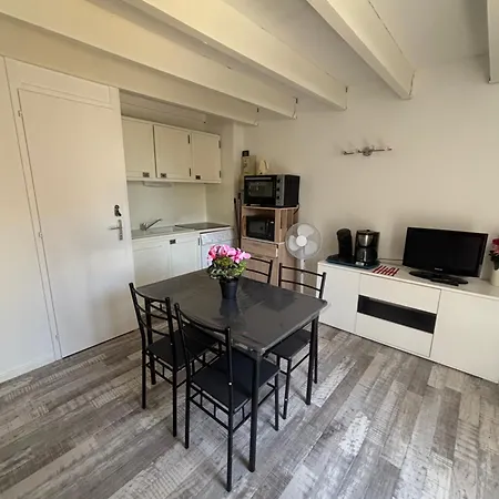 Maison Totalement Renovée à - 6 Couchages - Près De L'étant De Thau